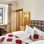 Hotel Schloss 4*