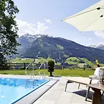 Schloss 4*