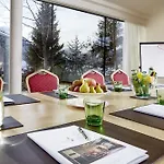 Hotel Schloss 4*