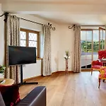 Hotel Schloss 4*