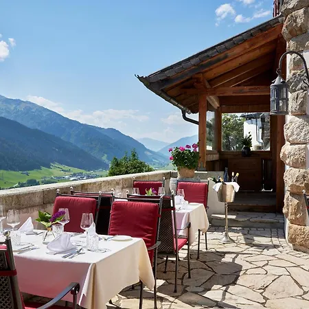 Schloss Hotel 4*