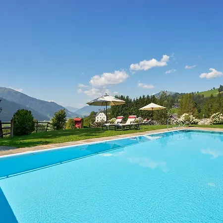 Schloss Hotel 4*