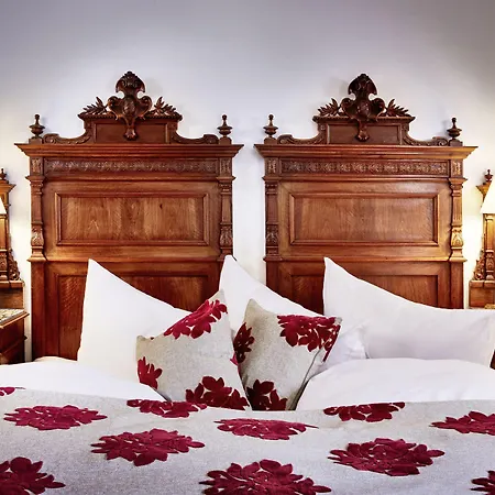 Schloss Otel