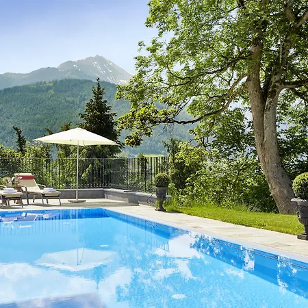 Schloss 4*