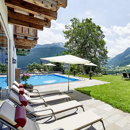Schloss Otel 4*