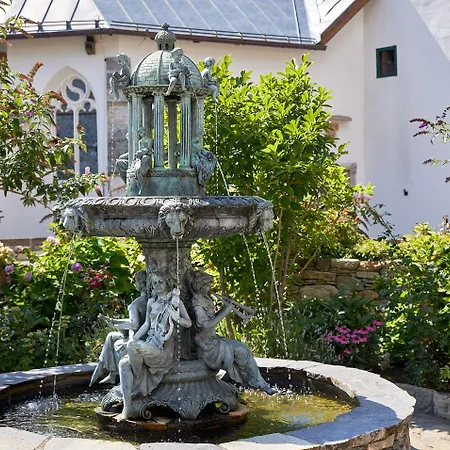 Schloss Szálloda 4*