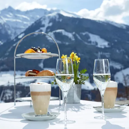 Schloss Otel 4*