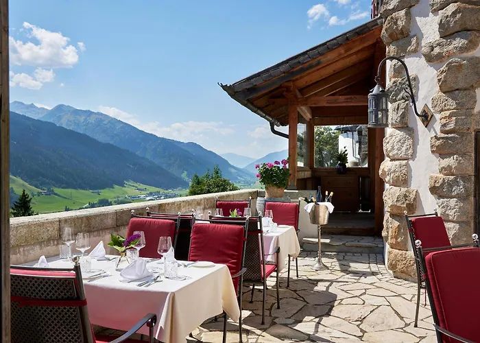 Schloss Hotell 4*
