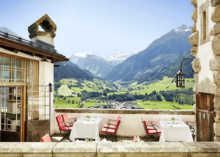 Schloss Hotell 4*