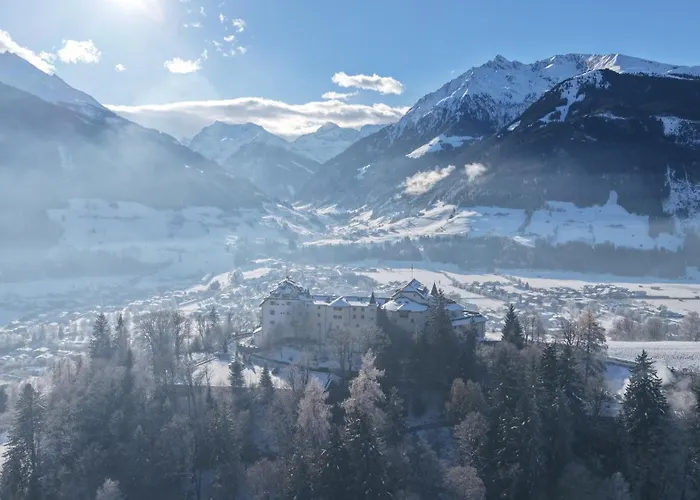 Schloss 4*